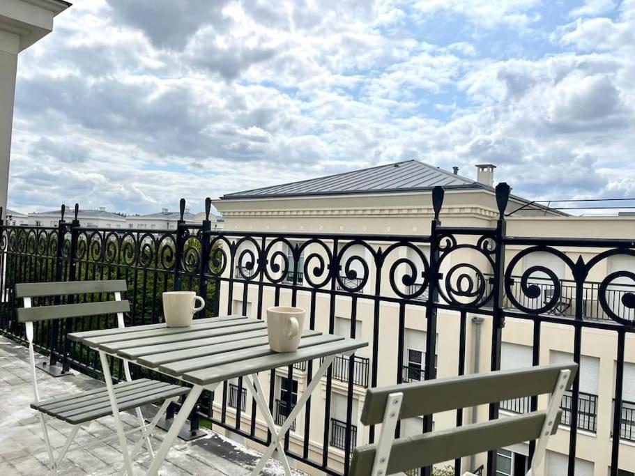 Suites Rive Gauche - 8Min De Disney - Chez Michel Serris Zewnętrze zdjęcie
